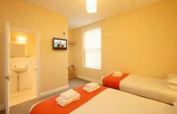 The Avala Guesthouse คาร์ดิฟฟ์ ภายนอก รูปภาพ