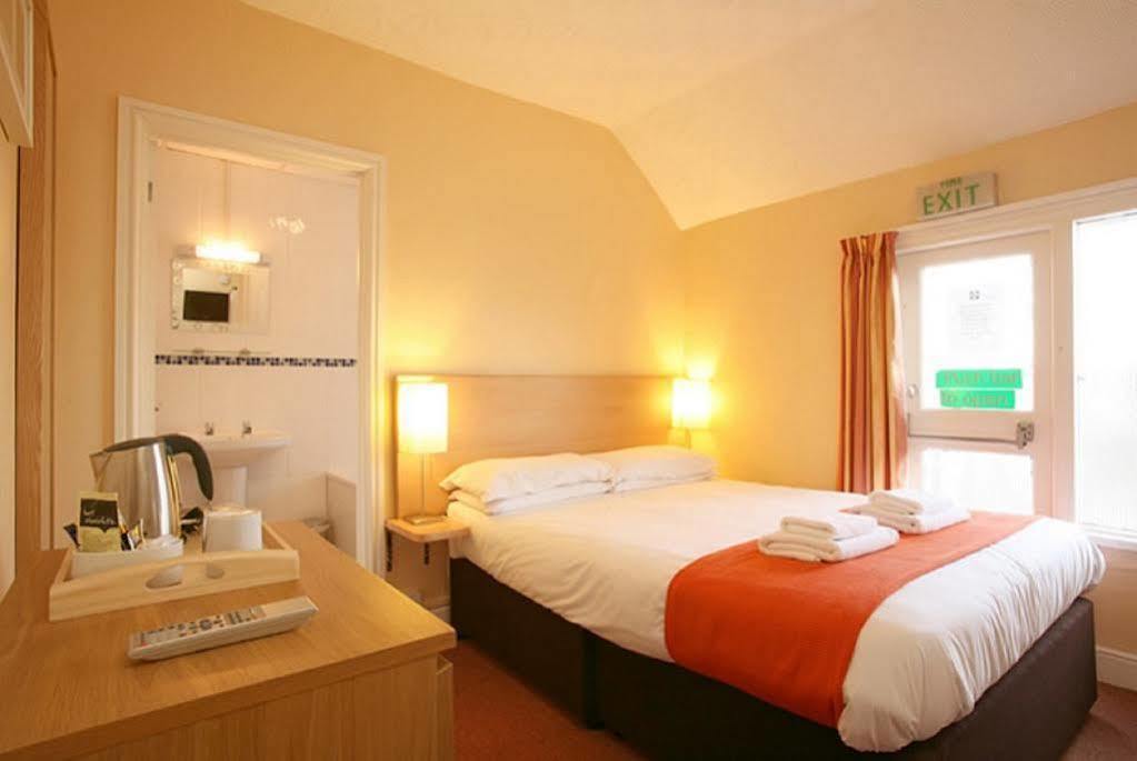 The Avala Guesthouse คาร์ดิฟฟ์ ภายนอก รูปภาพ